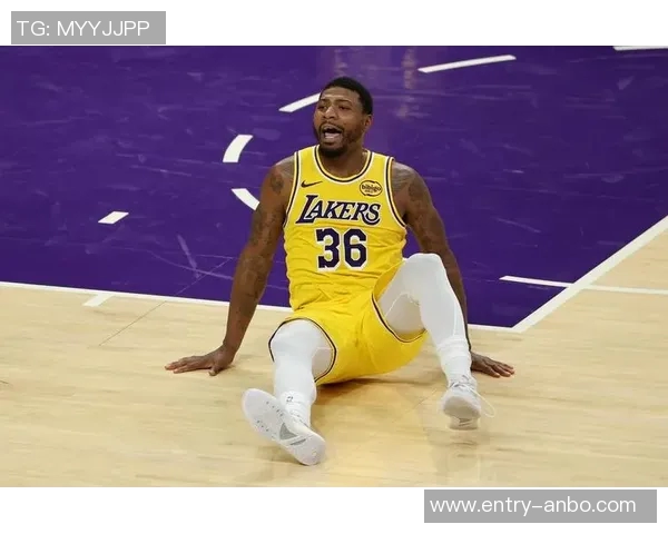 斯玛特谈三分防守对手表现差异直言打我们命中率翻倍